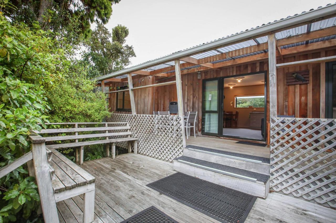 Kaka Retreat Motel, Stewart Island Half-moon Bay Buitenkant foto
