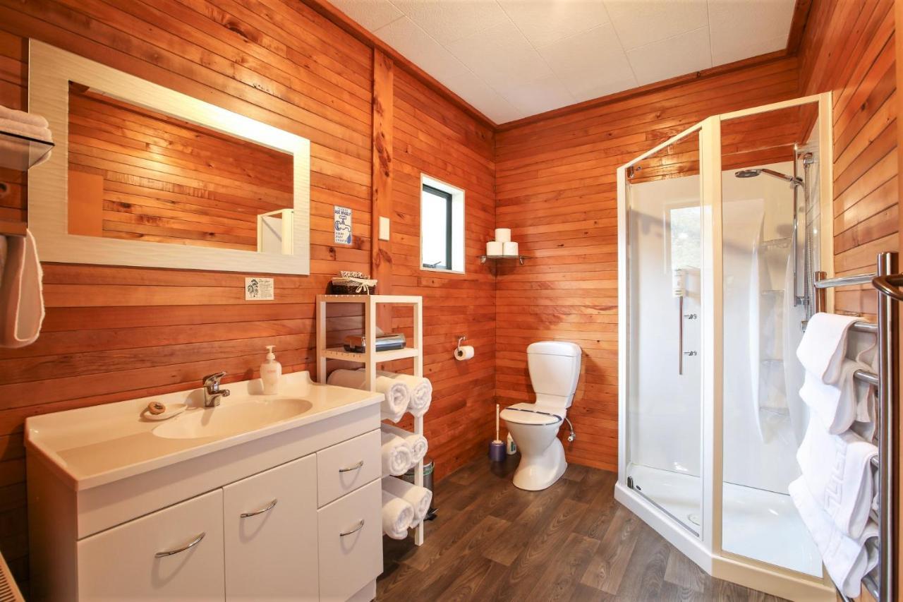 Kaka Retreat Motel, Stewart Island Half-moon Bay Buitenkant foto