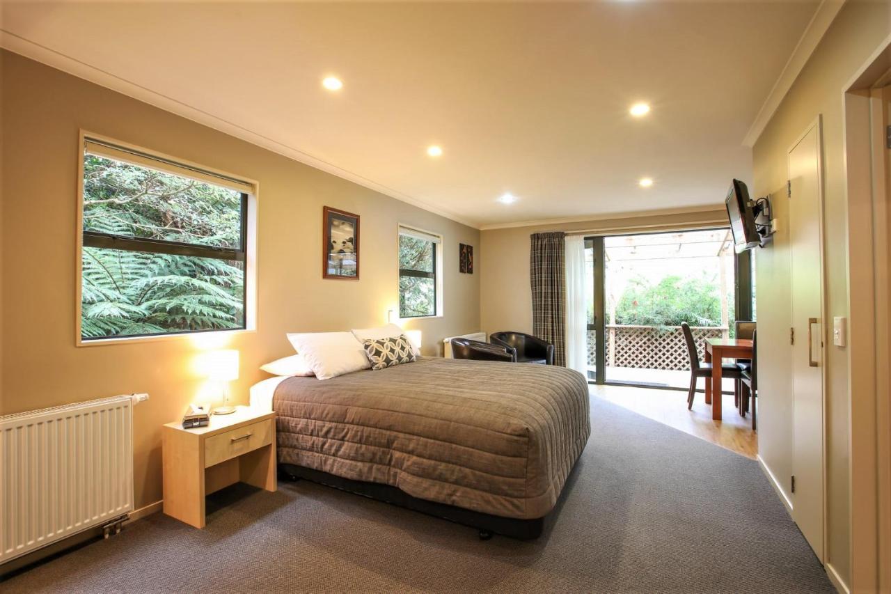 Kaka Retreat Motel, Stewart Island Half-moon Bay Buitenkant foto